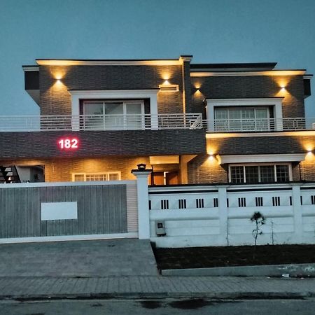 Islamabad Travelodge Guest House エクステリア 写真