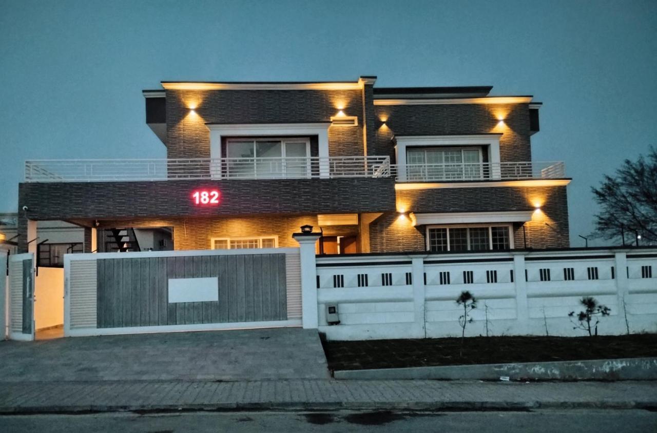 Islamabad Travelodge Guest House エクステリア 写真